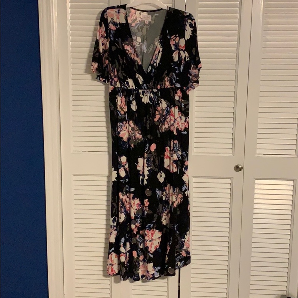 Pretty Maternity dress